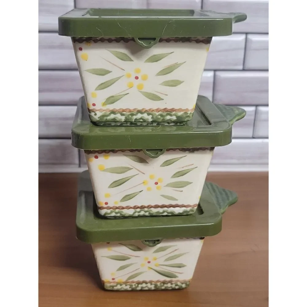 TEMP-TATIONS Old World Green ovenware Set - 3 Individual Square Bakers with Lids
